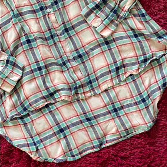 Red Camel mint, navy and red plaid button down top - Picture 4 of 12